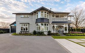 Bel Air Mansion - Sleeps 12 Villa